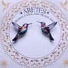 Aretes artesanales de Colibri Tropical– Accesorios exclusivos inspirados en la fauna Colombiana.