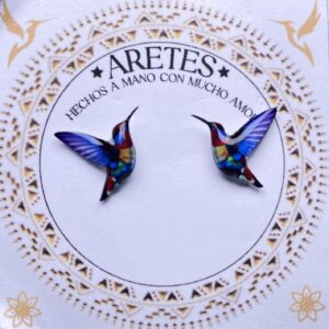 Aretes artesanales de Colibri Ali Morado Tropical– Accesorios exclusivos inspirados en la fauna Colombiana.