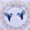 Aretes artesanales de Colibri Azul Encanto– Accesorios exclusivos inspirados en la fauna Colombiana.